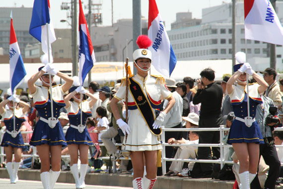 横浜みなと祭国際仮装行列05スーパーパレード オープニング 横浜発見ガイド